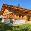 Terrasse du chalet, façade préservée