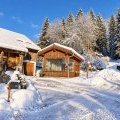 Tiny, chalet et boîte aux lettres