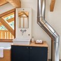 salle de bain et cheminée chromée