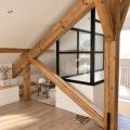 chambre sous comble cage d'escalier