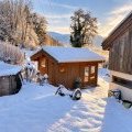 Tiny enneigée, montagnes et vélo